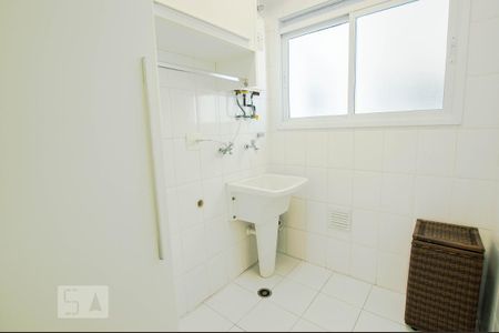 Apartamento para alugar com 74m², 2 quartos e 2 vagas Apartamento para alugar com 74m², 2 quartos e 2 vagasÁrea de serviço