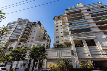 Apartamento à venda com 317m², 4 quartos e 4 vagasFachada - Condomínio