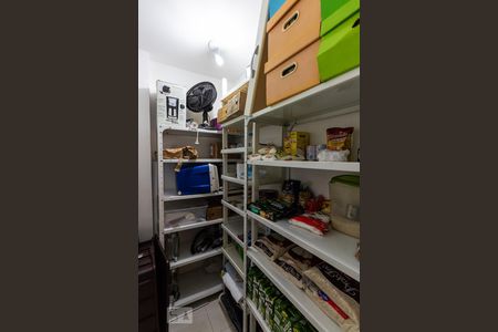 Apartamento à venda com 317m², 4 quartos e 4 vagasDispensa