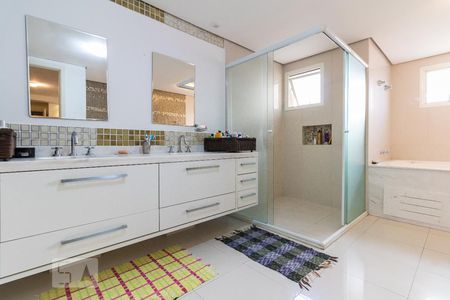 Apartamento à venda com 317m², 4 quartos e 4 vagasBanheiro - Suíte Master