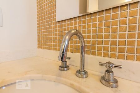 Apartamento à venda com 317m², 4 quartos e 4 vagasBanheiro - Escritório