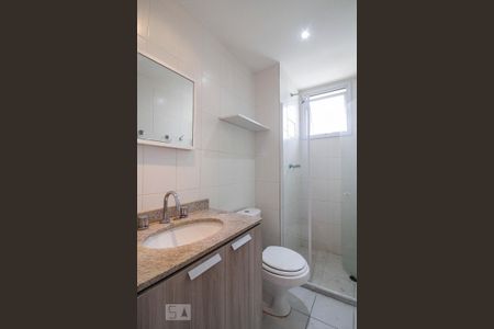 Banheiro de apartamento para alugar com 1 quarto, 66m² em Vila Anastácio, São Paulo