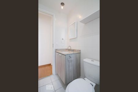 Banheiro de apartamento para alugar com 1 quarto, 66m² em Vila Anastácio, São Paulo