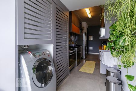 Apartamento à venda com 70m², 1 quarto e 1 vaga Apartamento à venda com 70m², 1 quarto e 1 vagaÁrea de Serviço
