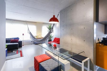 Apartamento à venda com 70m², 1 quarto e 1 vaga Apartamento à venda com 70m², 1 quarto e 1 vagaSala de Jantar