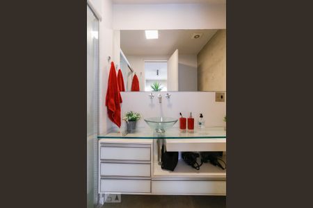Apartamento à venda com 70m², 1 quarto e 1 vaga Apartamento à venda com 70m², 1 quarto e 1 vagaBanheiro