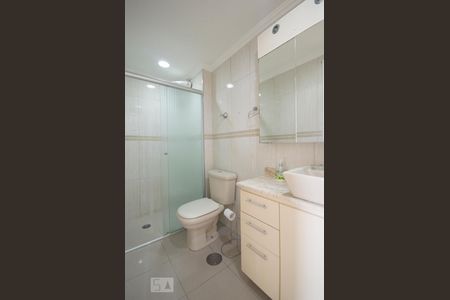 Banheiro de apartamento para alugar com 3 quartos, 75m² em Vila Sao Paulo, São Paulo