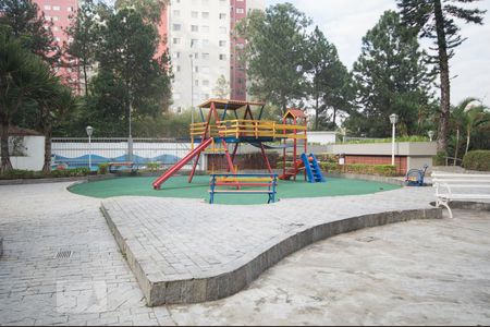 Apartamento para alugar com 75m², 3 quartos e 1 vagaPlayground