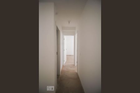 Apartamento para alugar com 60m², 2 quartos e 1 vaga Apartamento para alugar com 60m², 2 quartos e 1 vagaCorredor de acesso aos quartos
