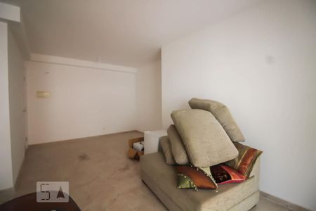 Sala de apartamento para alugar com 2 quartos, 60m² em Picanço, Guarulhos