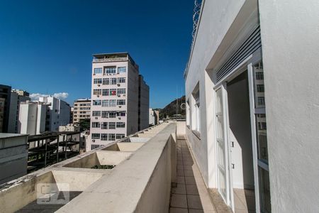 Apartamento à venda com 90m², 2 quartos e 1 vagaVaranda sala 1