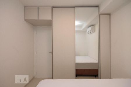 Apartamento à venda com 39m², 1 quarto e 1 vagaQuarto