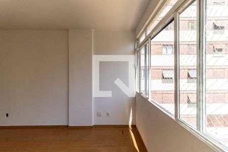 Sala de apartamento à venda com 3 quartos, 96m² em Vila Buarque, São Paulo