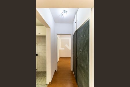 Corredor de apartamento à venda com 3 quartos, 96m² em Vila Buarque, São Paulo