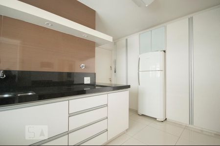 Cozinha de apartamento para alugar com 3 quartos, 100m² em Brooklin Paulista, São Paulo