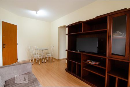 Sala de apartamento para alugar com 1 quarto, 54m² em Botafogo, Campinas