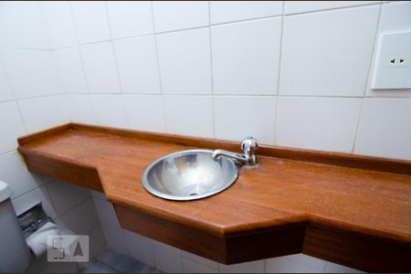 Lavabo de apartamento para alugar com 1 quarto, 54m² em Botafogo, Campinas
