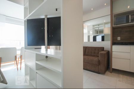 Suíte/Sala de kitnet/studio para alugar com 1 quarto, 33m² em Brooklin Paulista, São Paulo