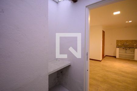 Área de Serviço  de kitnet/studio para alugar com 1 quarto, 30m² em Saúde, São Paulo