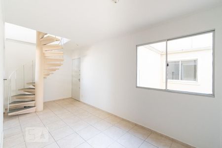 Sala de apartamento para alugar com 4 quartos, 135m² em Buritis, Belo Horizonte