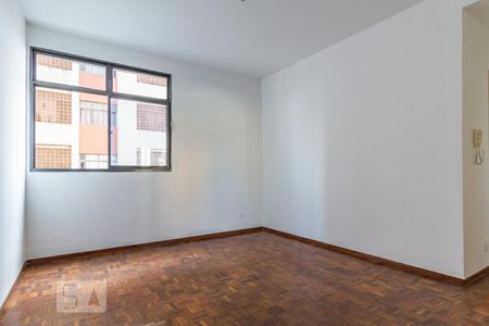 Sala de apartamento para alugar com 2 quartos, 60m² em Floresta, Belo Horizonte
