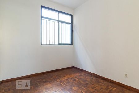 Quarto 1 de apartamento para alugar com 2 quartos, 60m² em Floresta, Belo Horizonte