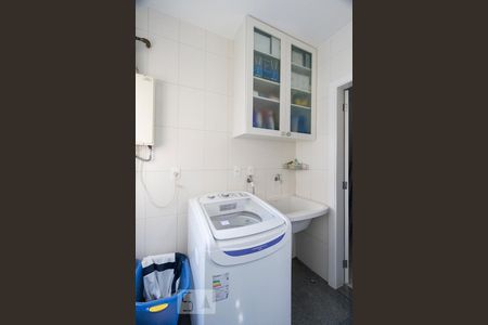 Apartamento à venda com 132m², 2 quartos e 3 vagasLAVANDERIA