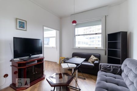 Apartamento para alugar com 130m², 3 quartos e 1 vaga Apartamento para alugar com 130m², 3 quartos e 1 vagaSala