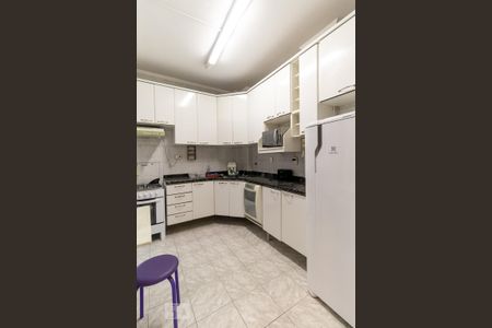 Apartamento para alugar com 130m², 3 quartos e 1 vaga Apartamento para alugar com 130m², 3 quartos e 1 vagaCozinha