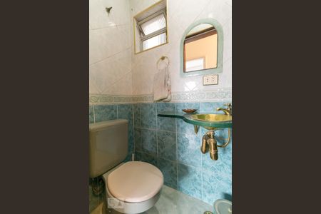 Apartamento para alugar com 130m², 3 quartos e 1 vaga Apartamento para alugar com 130m², 3 quartos e 1 vagaBanheiro social 1