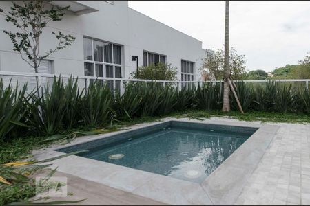 Apartamento para alugar com 41m², 1 quarto e 1 vagaPiscina