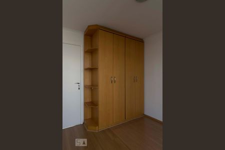 Quarto 2 (Armários) de apartamento à venda com 2 quartos, 55m² em Vila Mariana, São Paulo