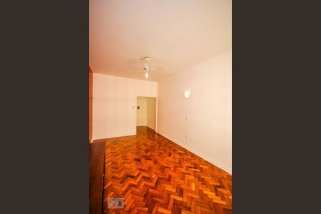 Apartamento à venda com 90m², 2 quartos e 1 vagaSala