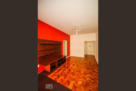 Apartamento à venda com 90m², 2 quartos e 1 vagaSala