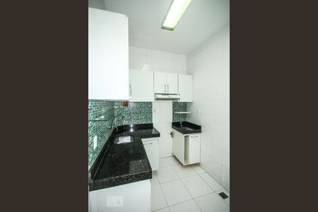 Apartamento à venda com 90m², 2 quartos e 1 vagaCozinha