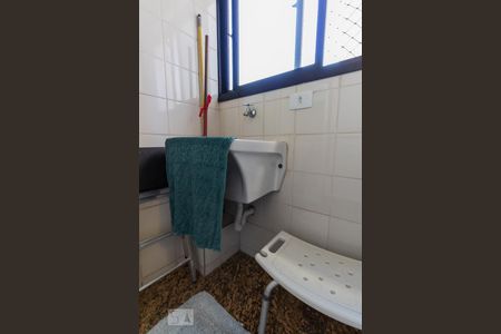 Apartamento à venda com 70m², 2 quartos e 1 vagaÁrea de Serviço