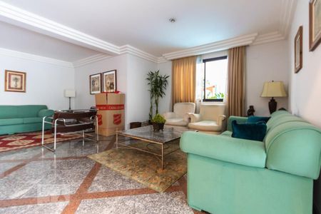 Apartamento à venda com 70m², 2 quartos e 1 vagaHall Social - Condomínio