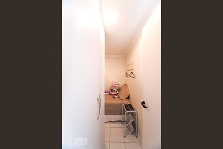 Apartamento à venda com 80m², 2 quartos e 2 vagas Apartamento à venda com 80m², 2 quartos e 2 vagasQuarto de Serviço