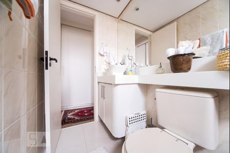 Apartamento à venda com 80m², 2 quartos e 2 vagas Apartamento à venda com 80m², 2 quartos e 2 vagasBanheiro