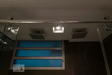 Apartamento à venda com 132m², 2 quartos e 2 vagasBanheiro (Chuveiro)