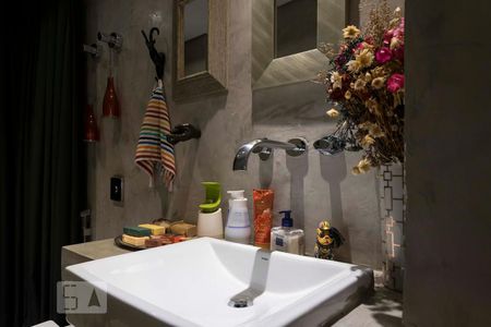 Apartamento à venda com 132m², 2 quartos e 2 vagasLavabo (Torneira)