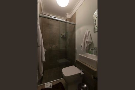 Apartamento à venda com 132m², 2 quartos e 2 vagasBanheiro de serviço