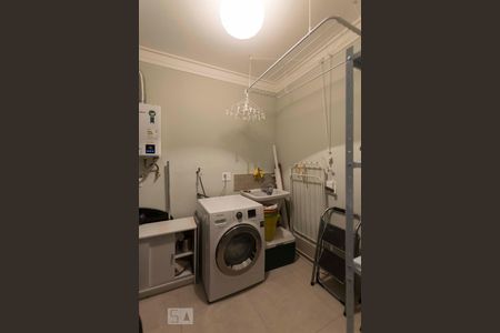 Apartamento à venda com 132m², 2 quartos e 2 vagasLavanderia