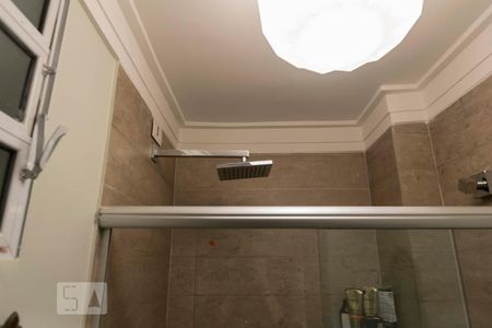 Apartamento à venda com 132m², 2 quartos e 2 vagasBanheiro de serviço (Chuveiro)