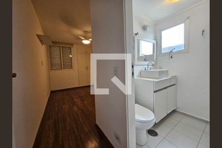 Corredor de apartamento para alugar com 3 quartos, 96m² em Jardim das Acácias, São Paulo