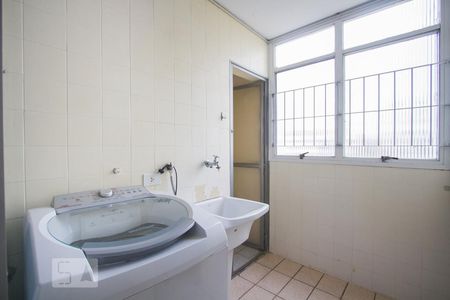 Área de Serviço de apartamento para alugar com 3 quartos, 96m² em Jardim das Acácias, São Paulo