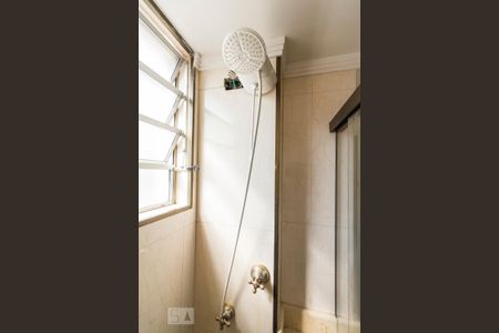 Apartamento para alugar com 60m², 3 quartos e 1 vagaChuveiro banheiro social 