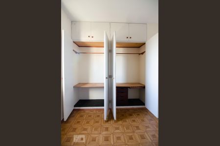 Apartamento à venda com 96m², 3 quartos e 1 vagaQuarto 2