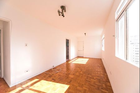 Sala de apartamento para alugar com 2 quartos, 72m² em Indianópolis, São Paulo
