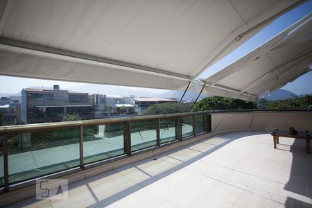 Varanda de apartamento à venda com 5 quartos, 650m² em Barra da Tijuca, Rio de Janeiro